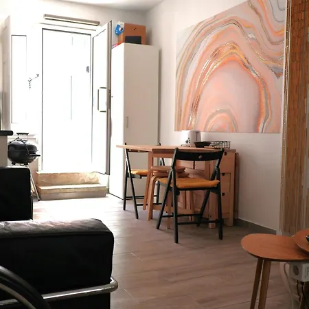 Stone Rose House * Nazaré